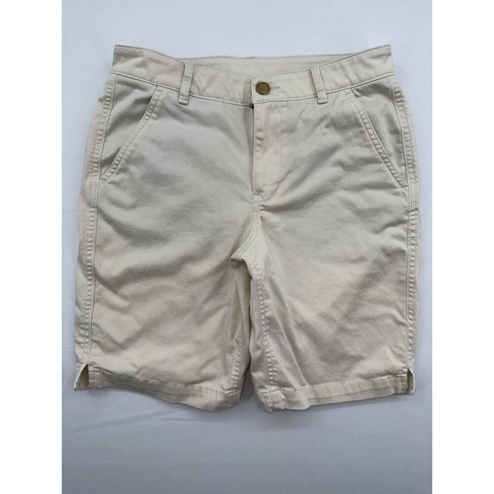 L.L Bean Women’s Beige Bermuda Comfort Fit Shorts‎ Size 4 reg